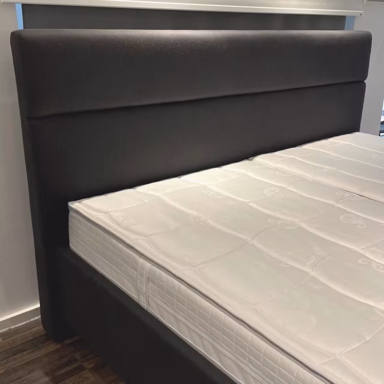 Polsterbett Rear anthrazit Kopfteil