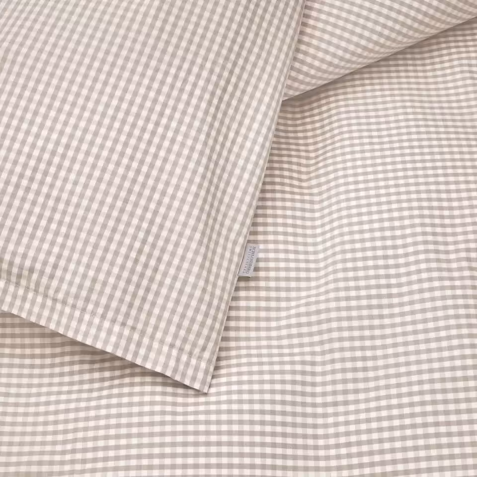 Bettwäschegarnitur Andrin beige weiß kariert Detail