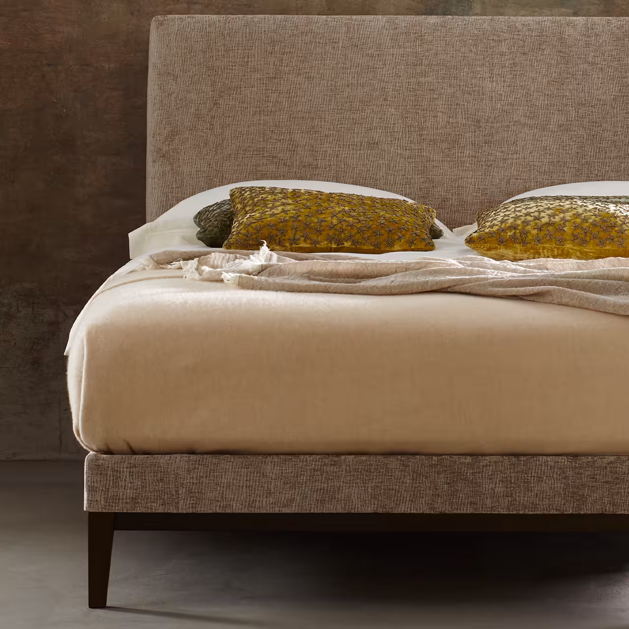Bett Complete Zara beige in Schlafzimmer
