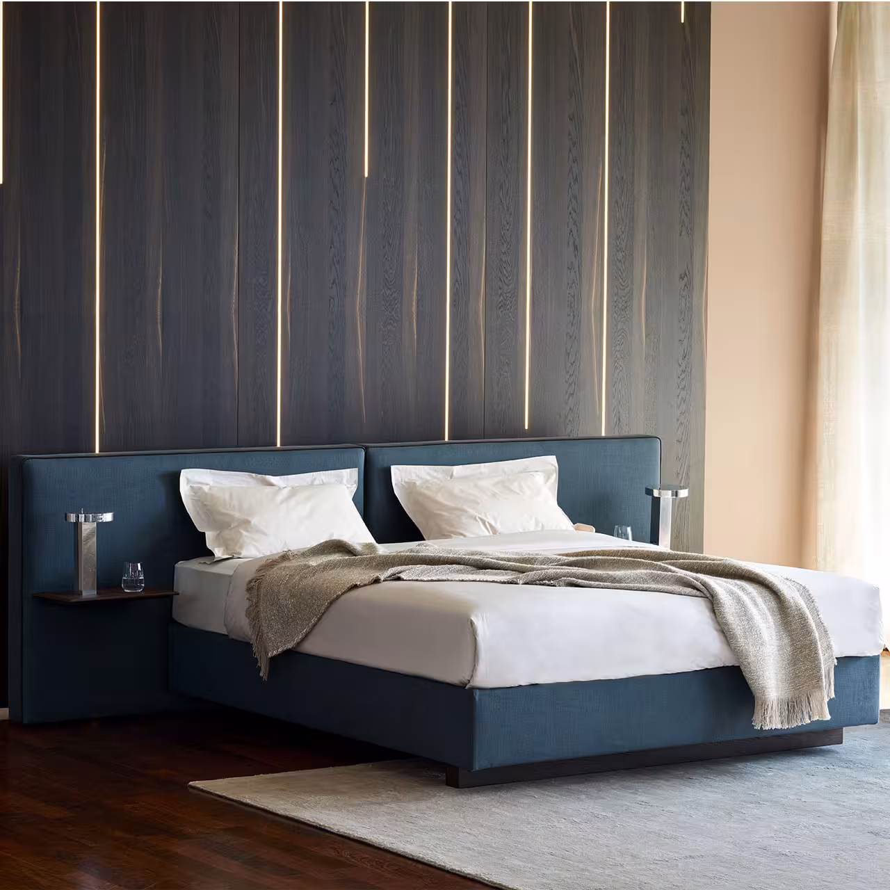 Polsterbett Paio in elegantem Schlafzimmer