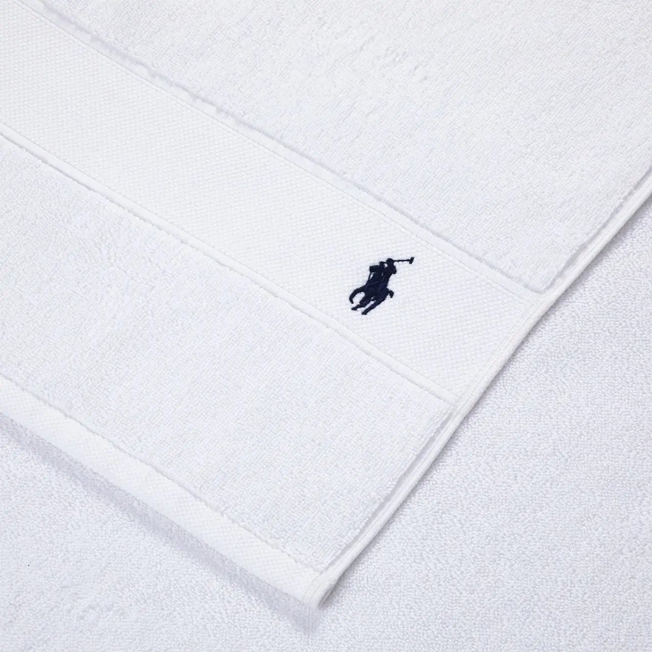 Polo Player Frottier weiß Detail Logo Stickerei