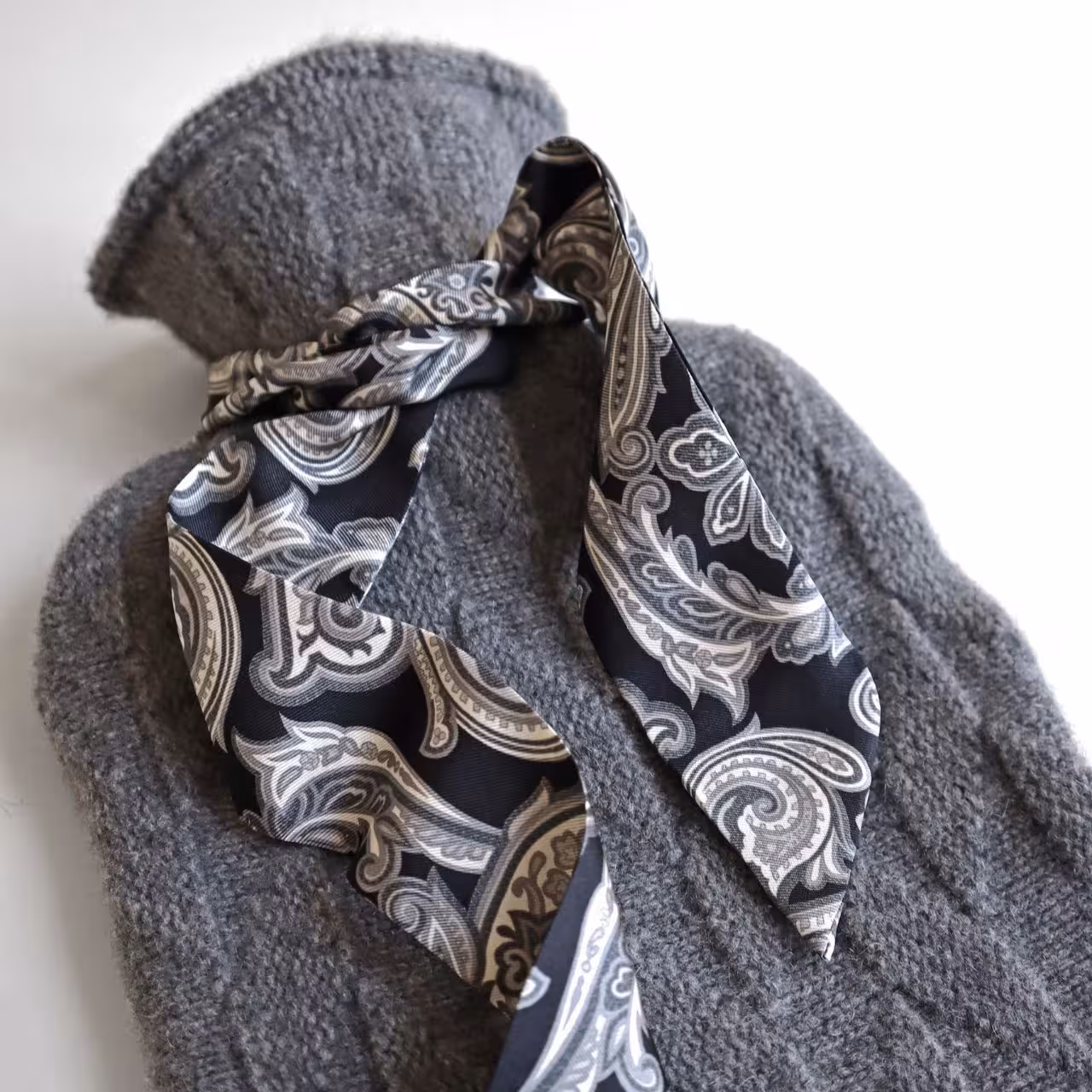 Kragenbandana, Paisley Muster, Seidenschal, Halsband, Unbekanntes Accessoire, 