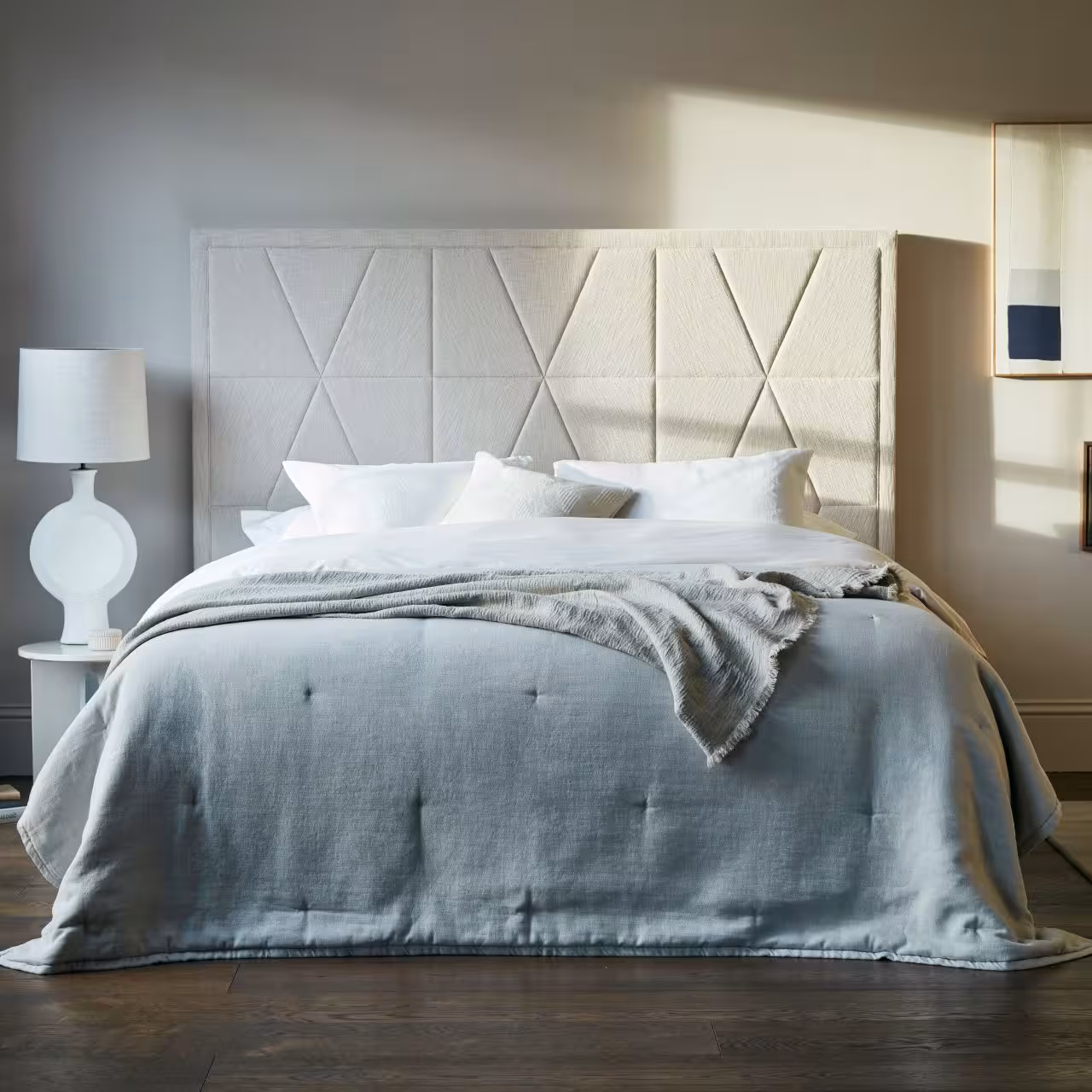 Bett Berkeley mit Kopteil beige in Schlafzimmer