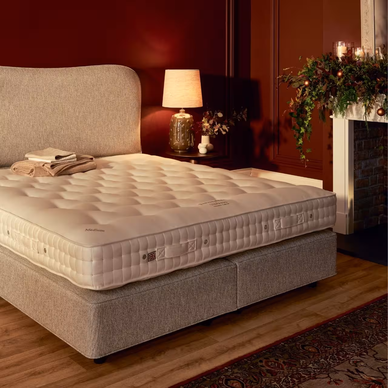 Matratze, Steppbezug, Beige, Gepolstertes Kopfteil, Boxspringbett, 