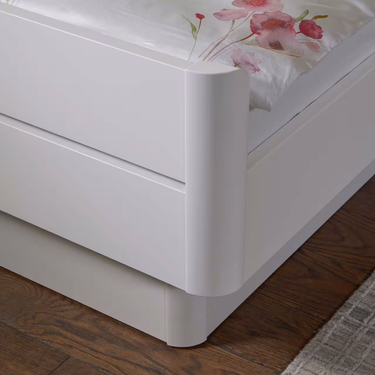 Komfortbett Bern weiß Detail Fußende