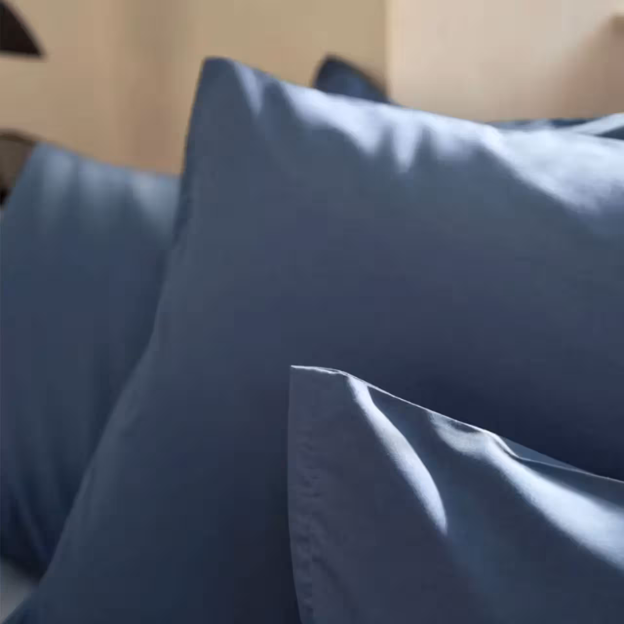 Bettwäschegarnitur Ben marineblau Detail Kissen
