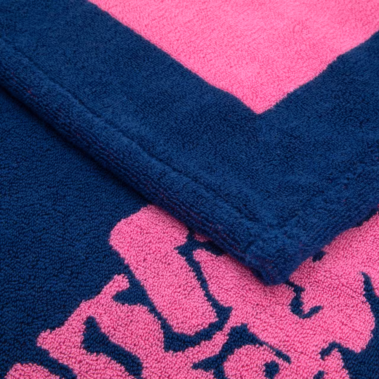 Strandlaken Polo Player navy, pink Detail