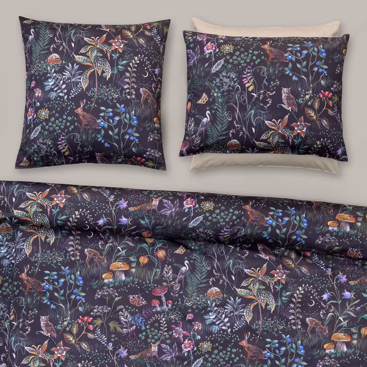 Garnitur Magic Forest bunt mit Blumenmuster Detail