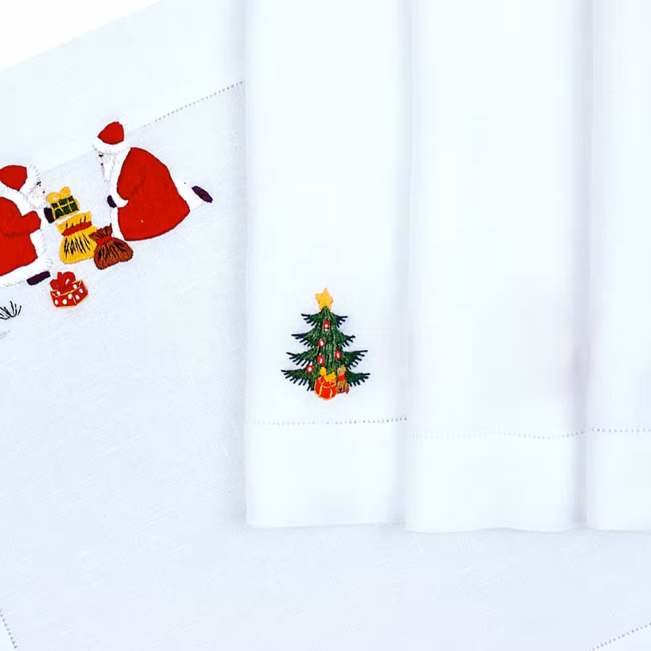 000001184204 - Christbaum mit Päckchen