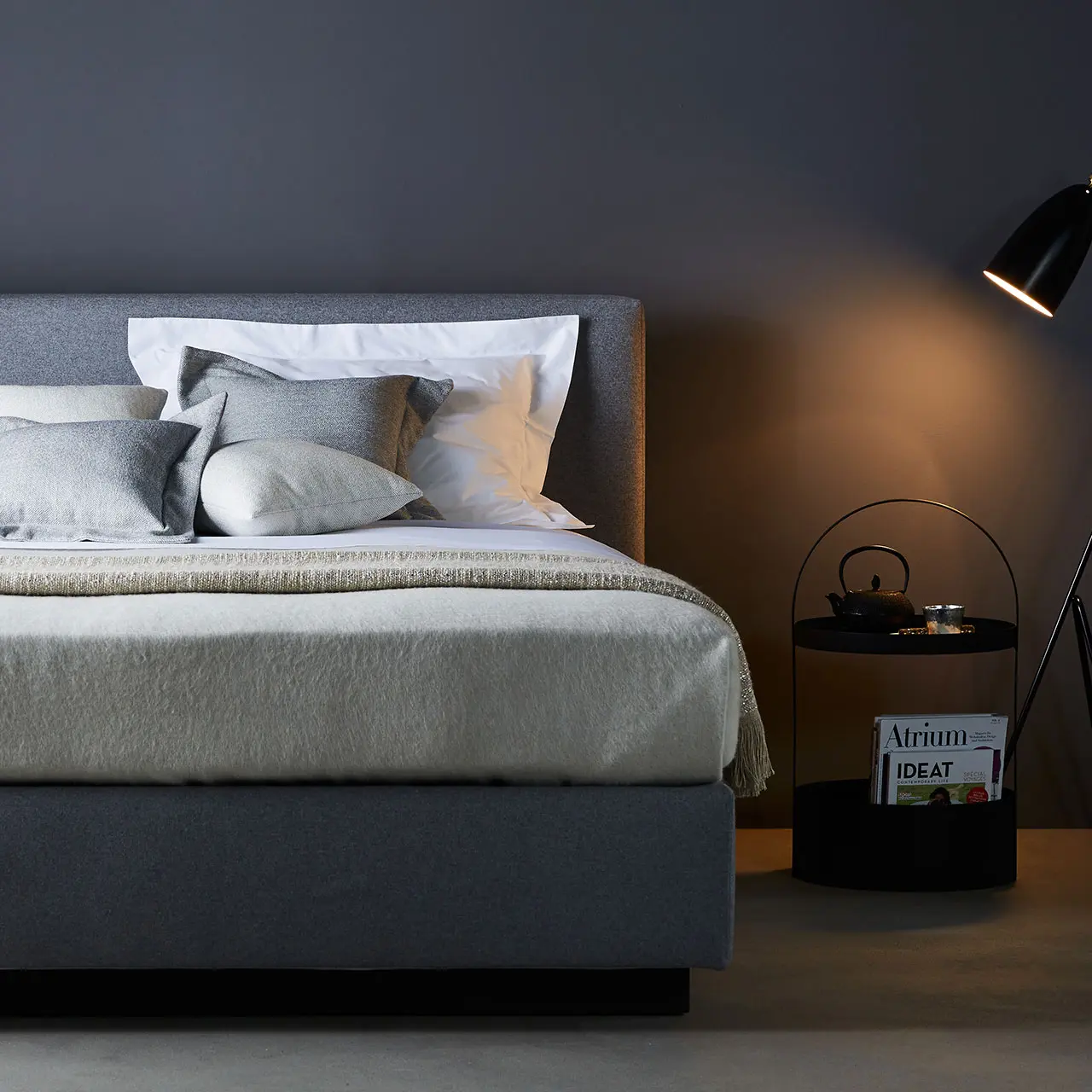 Polsterbett Como grau in Schlafzimmer