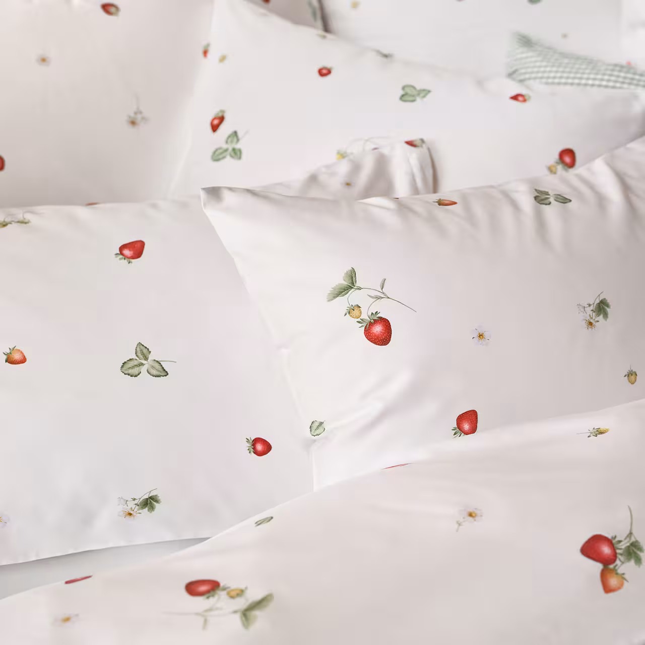 Bettwäsche, Kissen, Stoffmuster, Erdbeeren, weißes Muster, 