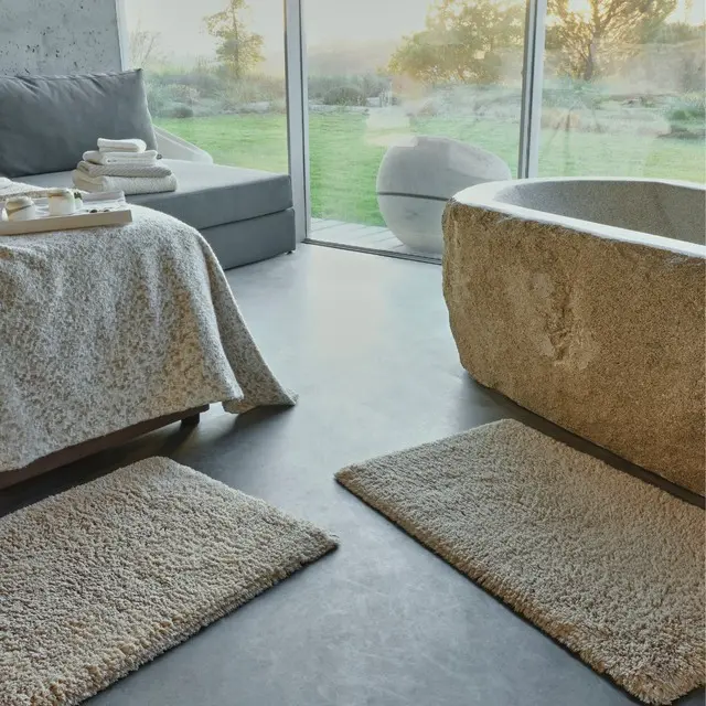 Badteppich Shag beige in Badezimmer