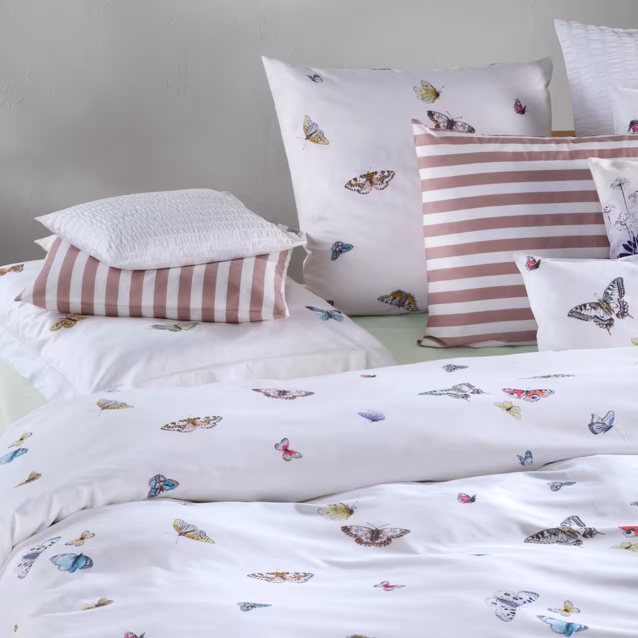 Bettwäsche, Schmetterling, Streifen, Kissenbezug, Bettwäsche Muster Schmetterlinge, Bettwäsche Vanessa von Christian Fischbacher - Lifestyle