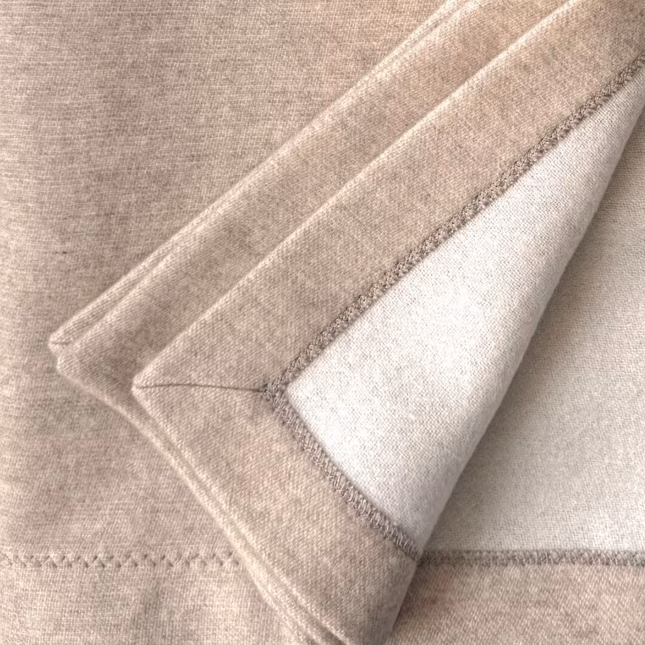Hoodie, Sweatshirt, Kapuzenpullover, Stickerei, Beige, 