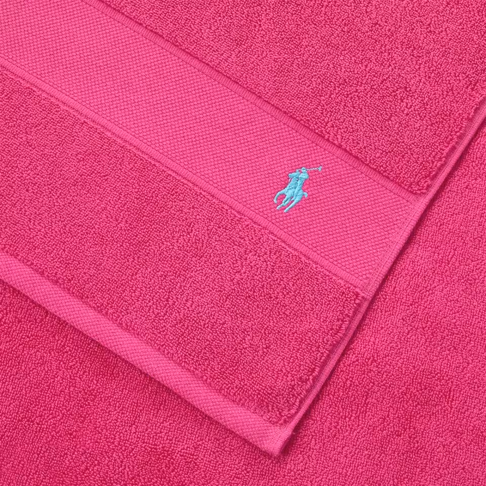 Polo Player Frottier pink Detail Logo Stickerei