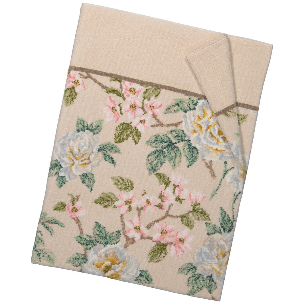 Duschtuch Vanilla Rose beige mit rosa Blumenmuster gefaltet