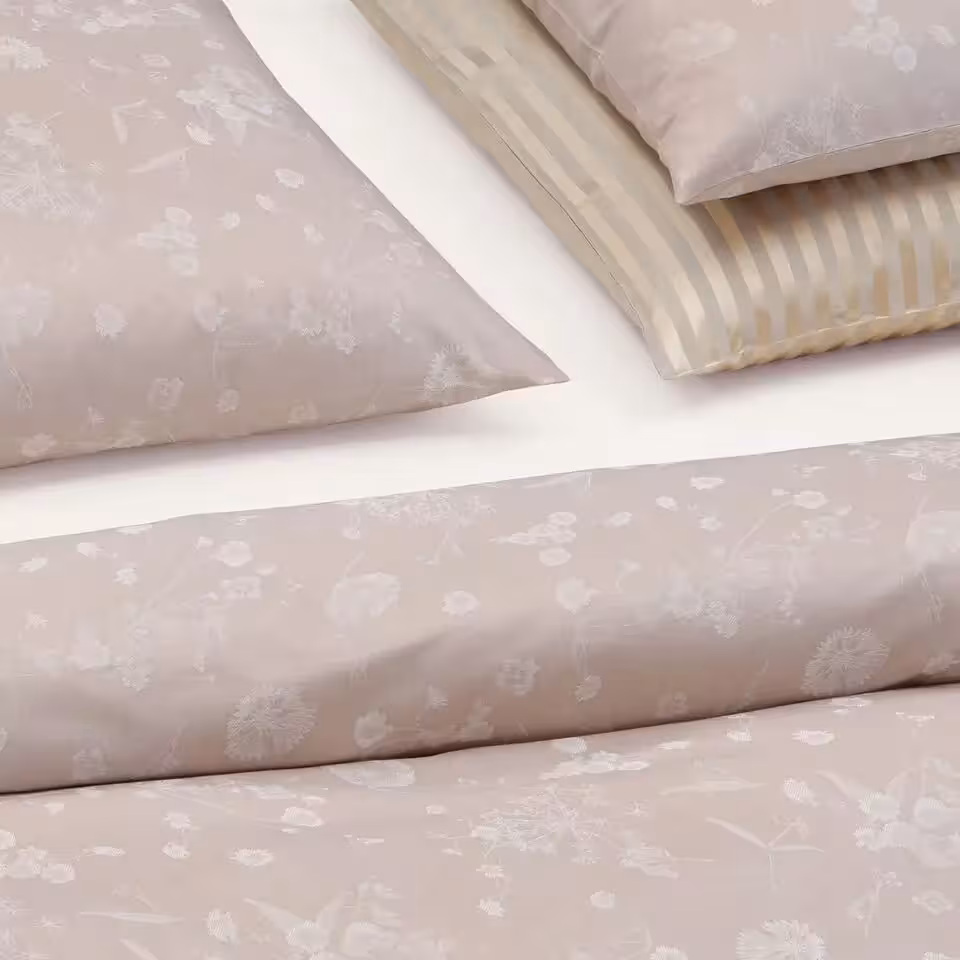 Bettwäschegarnitur Fiori Pastello rosa mit Blumenmuster Detail