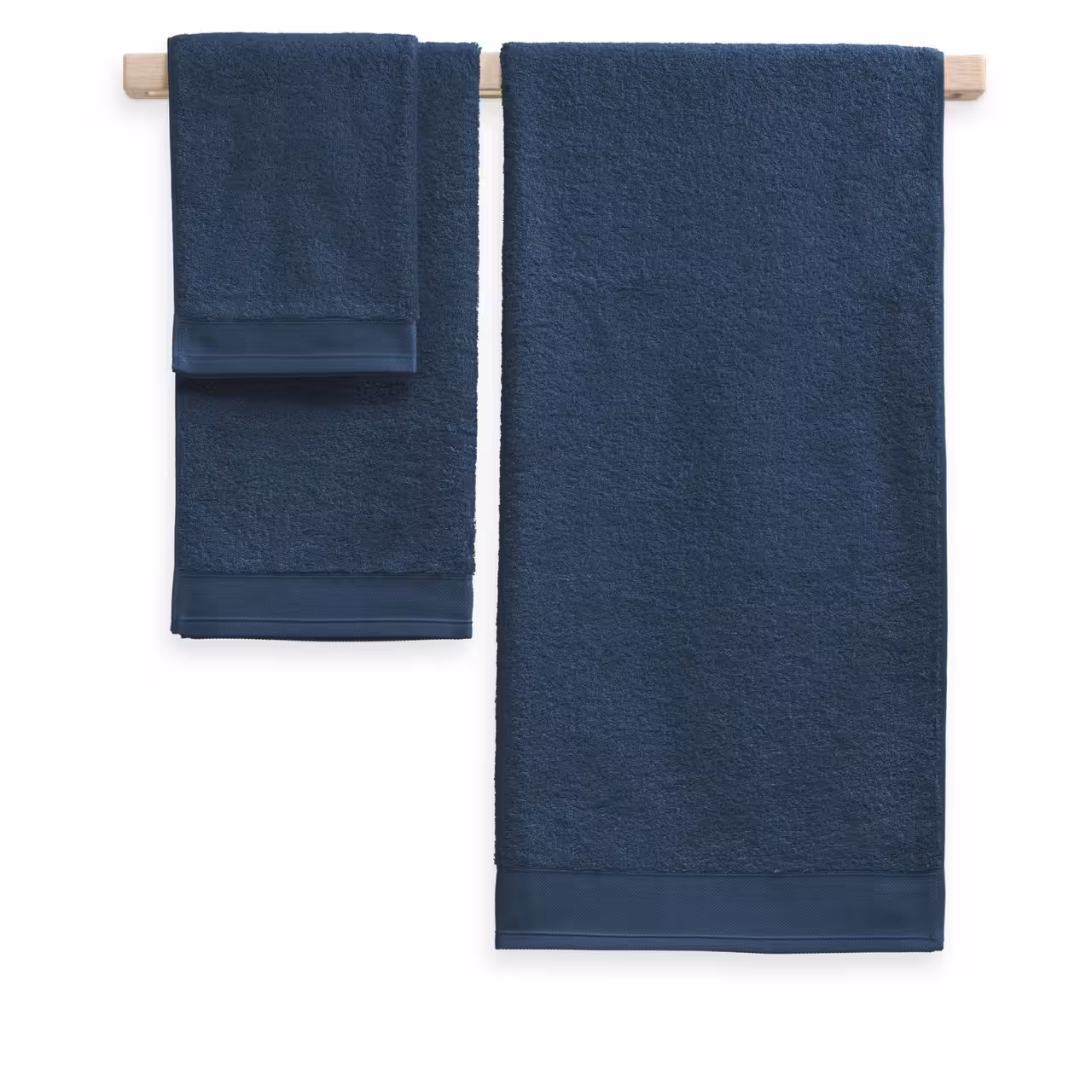 Frottierserie Douceur gehängt auf weiß jeansblau